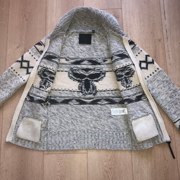 Aritzia TNA Sea to Sky Cowichan Zip Cardigan Sweater in 100% Lambswool Size S - Picture 9 of 16